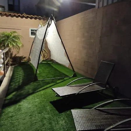 Alojamiento Con Piscina Apartmán *